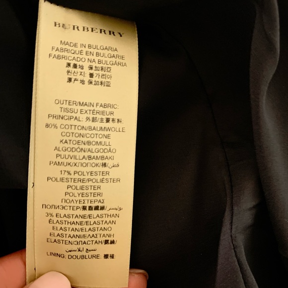 Burberry blazer fitted navy jacket. Size 2. - Picture 7 of 9